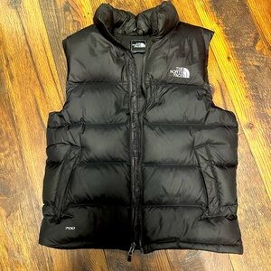 Men’s black north face vest
